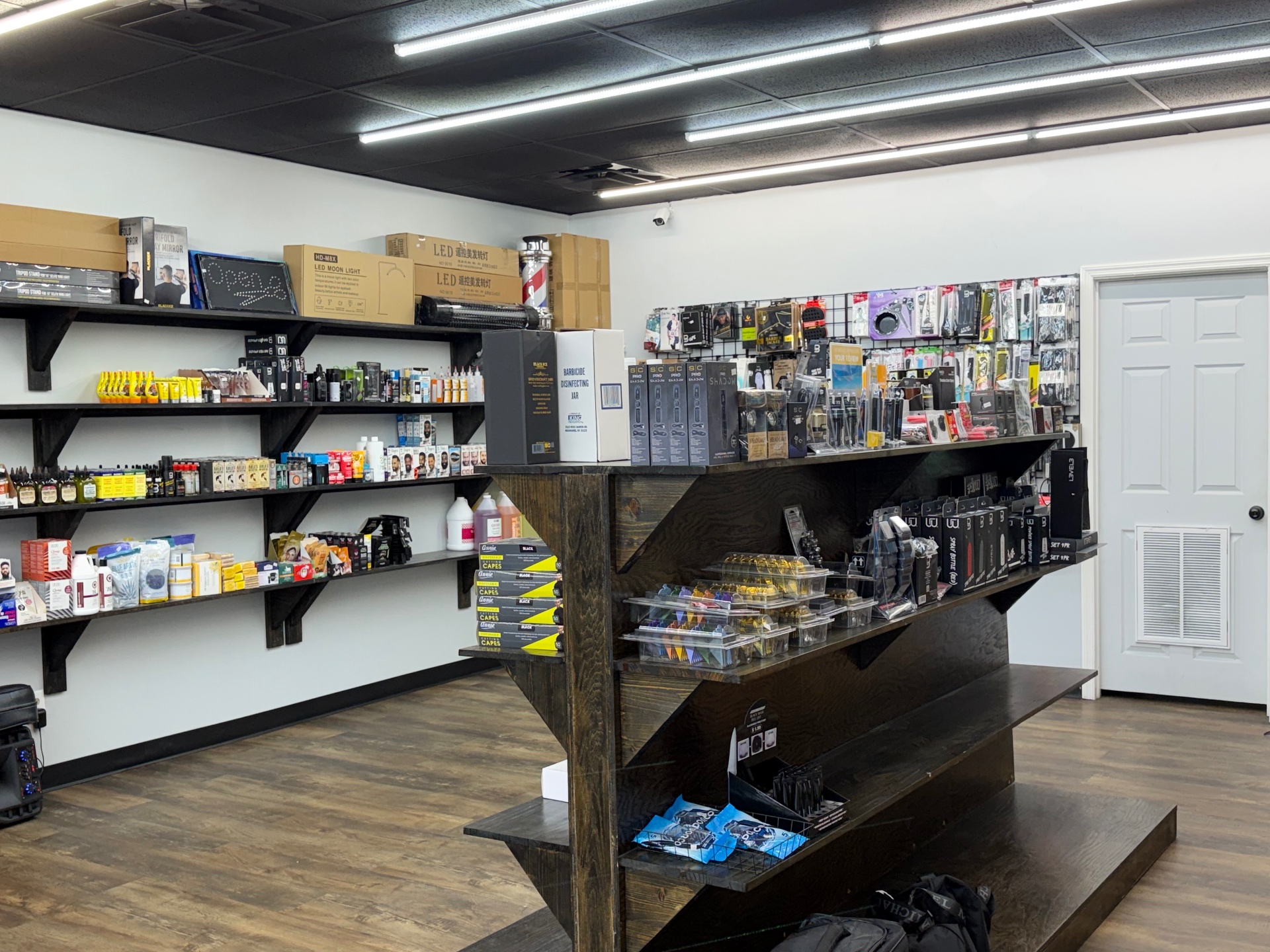 Ivan's Barber Academy and supply floor in Nashville